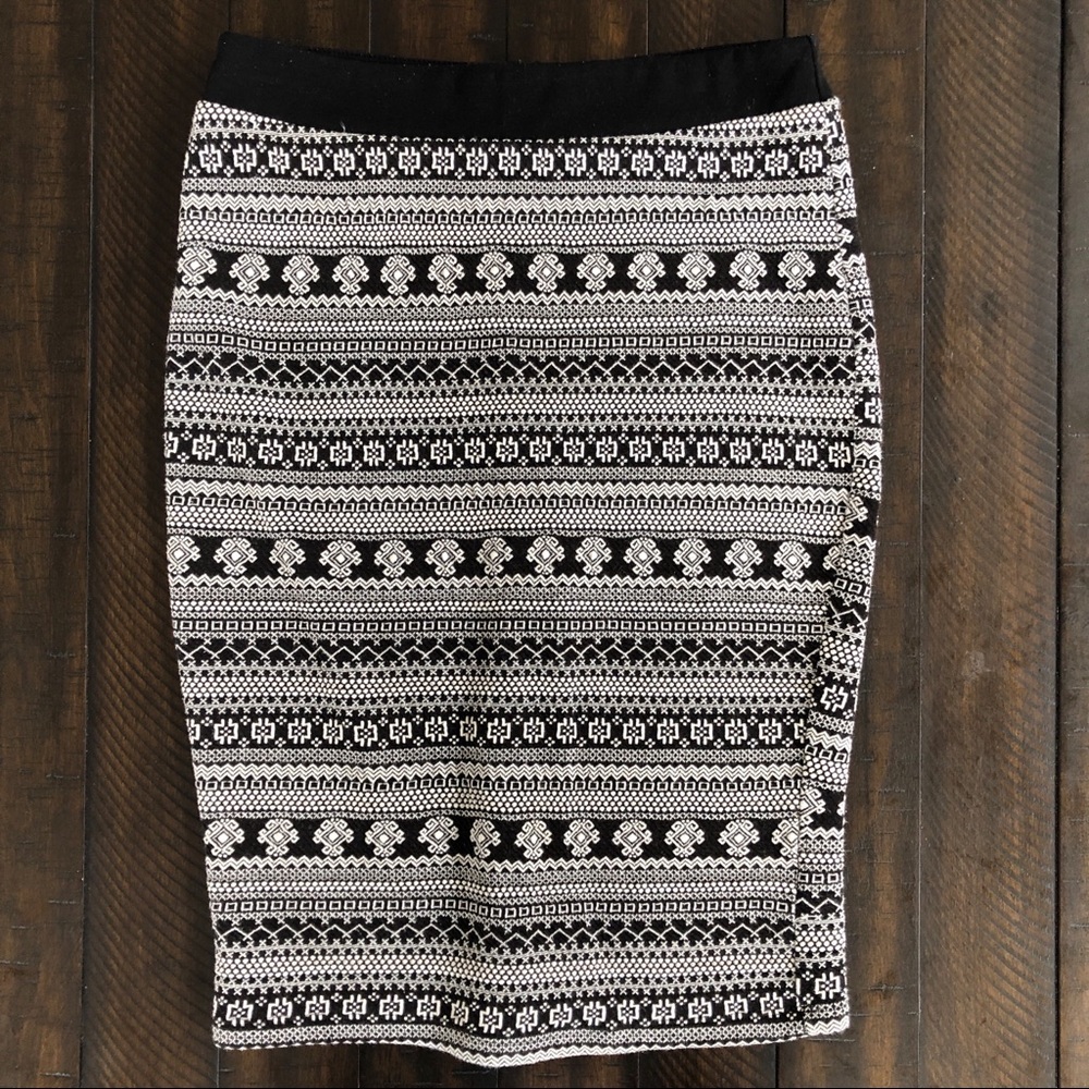 Miss Love Black and White Skirt